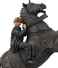 Harry Potter Deluxe Art Scale Statue 1/10 Ron Weasley at the Wizard Chess 35 cm