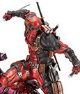 Marvel Fine Art Signature Series featuring the Kucharek Brothers Statue 1/6 Deadpool 36 cm