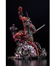 Marvel Fine Art Signature Series featuring the Kucharek Brothers Statue 1/6 Deadpool 36 cm