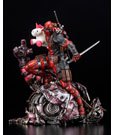 Marvel Fine Art Signature Series featuring the Kucharek Brothers Statue 1/6 Deadpool 36 cm