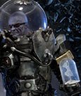 Batman Arkham Origins Statue Mr. Freeze & Mr. Freeze Exclusive 89 cm