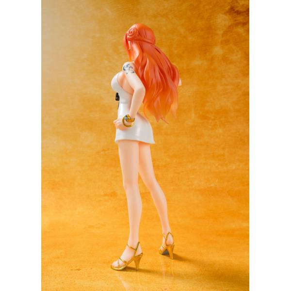 FIGUARTS ZERO ONE PIECE NAMI ONE PIECE FILM GOLD VER