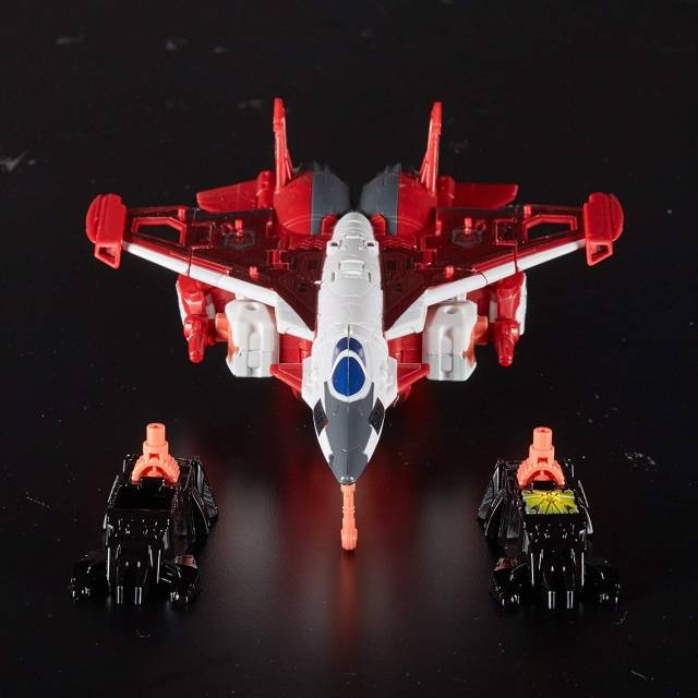 TRANSFORMERS GENERATIONS POWER OF THE PRIMES ELITA-1 VOYAGER CLASS
