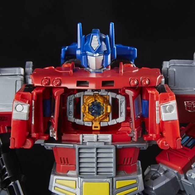 TRANSFORMERS GENERATIONS POWER OF THE PRIMES EVOLUTION OPTIMUS PRIME LEADER CLASS