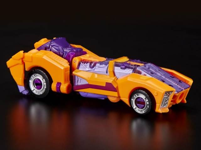 TRANSFORMERS GENERATIONS SELECTS WAR FOR CYBERTRON TRILOGY AUTOBOT LANCER