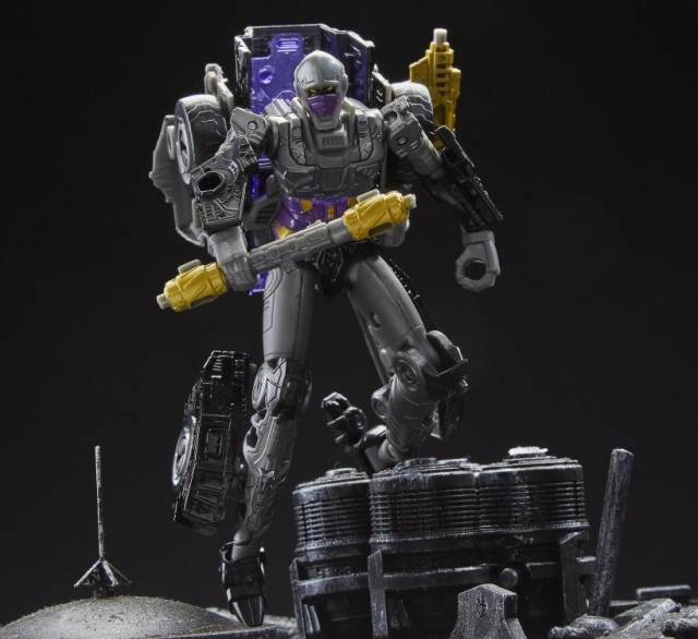 TRANSFORMERS GENERATIONS SELECTS WAR FOR CYBERTRON SIEGE NIGHTBIRD DELUXE CLASS