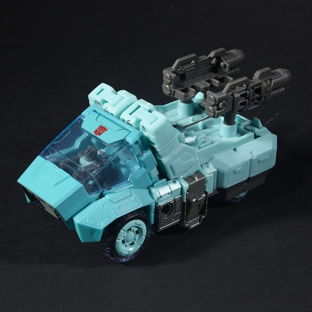 TRANSFORMERS GENERATIONS TITANS RETURN AUTOBOT SERGEANT KUP AND FLINTLOCK DELUXE CLASS