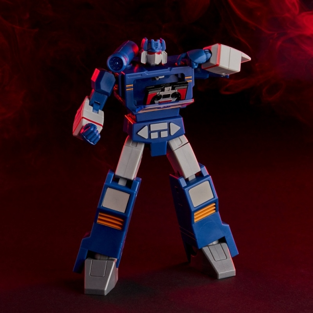 TRANSFORMERS GENERATIONS G1 SOUNDWAVE 6-INCH SCALE R.E.D. ROBOT ENHANCED DESIGN