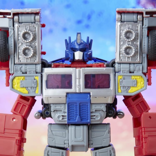 TRANSFORMERS GENERATIONS LEGACY OPTIMUS PRIME LEGACY LEADER CLASS
