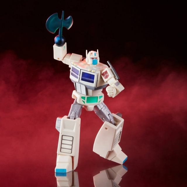 TRANSFORMERS GENERATIONS G1 ULTRA MAGNUS 6-INCH SCALE R.E.D. ROBOT ENHANCED DESIGN