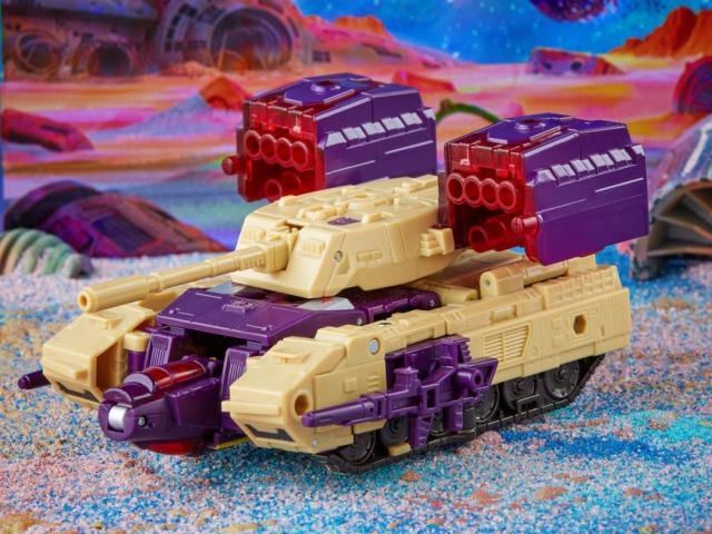 TRANSFORMERS GENERATIONS LEGACY BLITZWING LEGACY LEADER CLASS