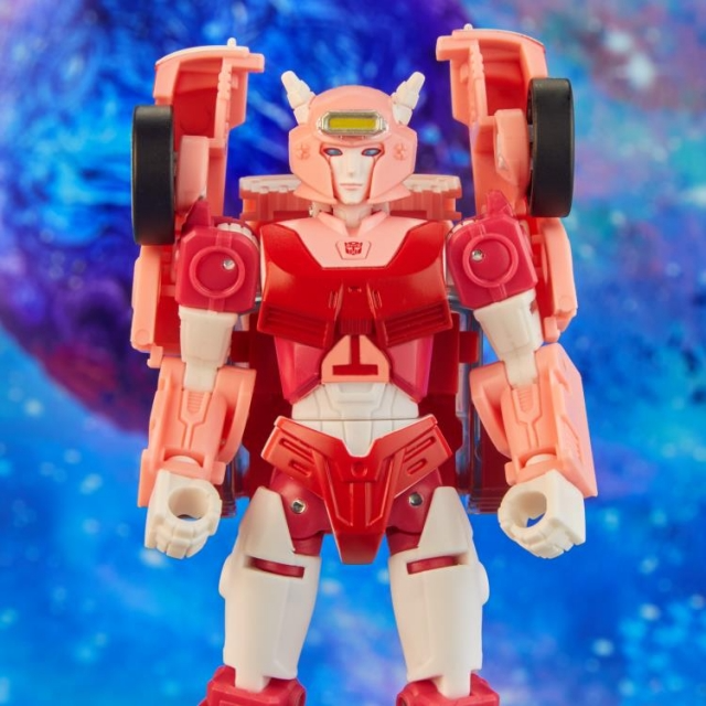 TRANSFORMERS GENERATIONS LEGACY ELITA-1 LEGACY DELUXE CLASS