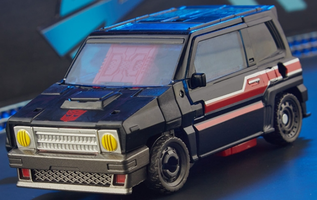 TRANSFORMERS LEGACY VELOCITRON SPEEDIA 500 COLLECTION BURN OUT DIACLONE UNIVERSE DELUXE CLASS