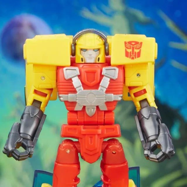 TRANSFORMERS: LEGACY EVOLUTION ARMADA UNIVERSE HOT SHOT LEGACY DELUXE CLASS