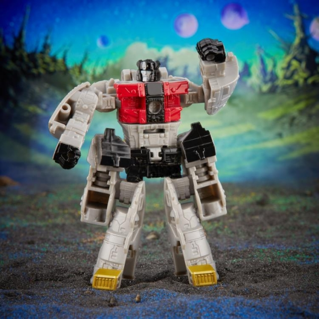 TRANSFORMERS: LEGACY EVOLUTION DINOBOT SLUDGE LEGACY CORE CLASS