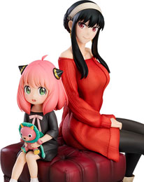 Spy x Family PVC Statue 1/7 Anya & Yor 19 cm