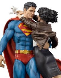 DC Comics Diorama 1/6 Superman & Lois 57 cm