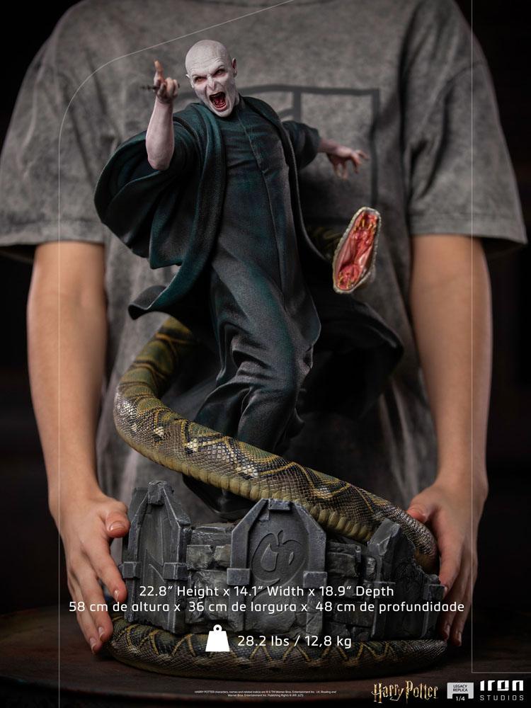 Harry Potter Legacy Replica Statue 1/4 Voldemort & Nagini 58 cm