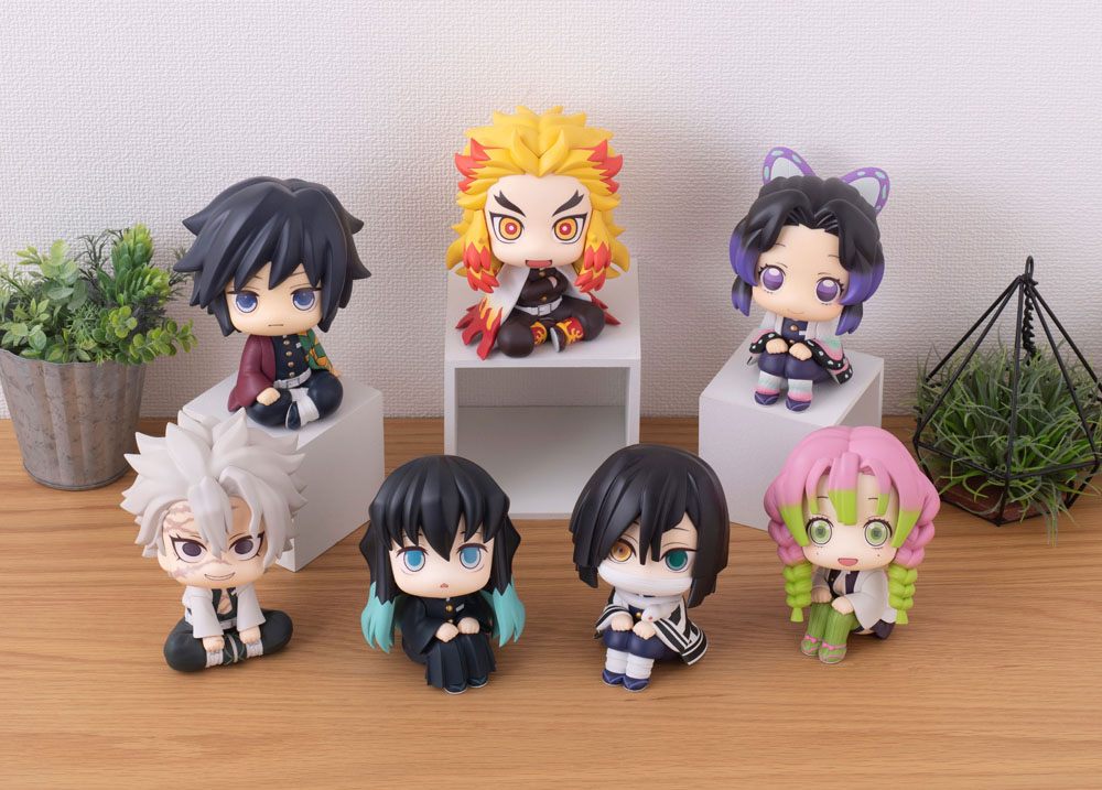 DEMON SLAYER: KIMETSU NO YAIBA Look Up PVC Statue Iguro Obanai 11 cm