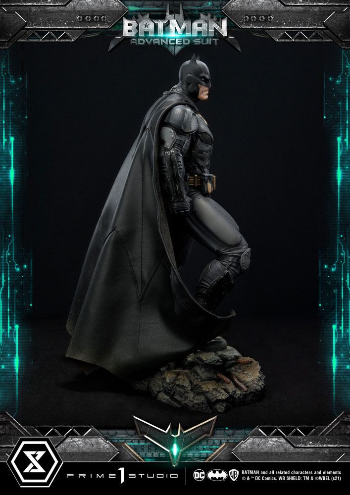 DC Comics Statue Batman Advanced Suit by Josh Nizzi 51 cm
