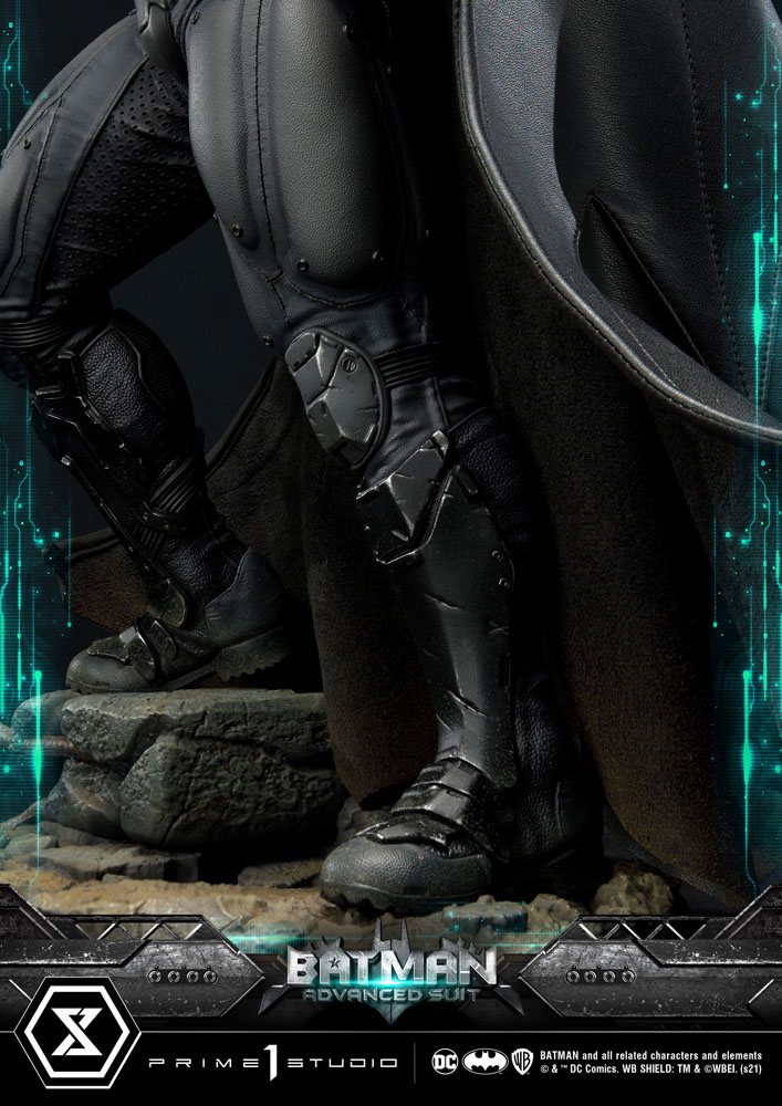DC Comics Statue Batman Advanced Suit by Josh Nizzi 51 cm