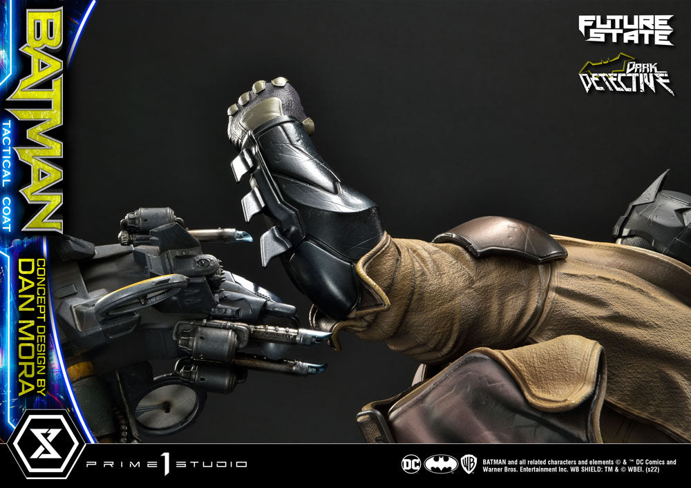 DC Comics Statue 1/4 Batman Dark Detective Tactical Coat Concept Design by Dan Mora 59 cm