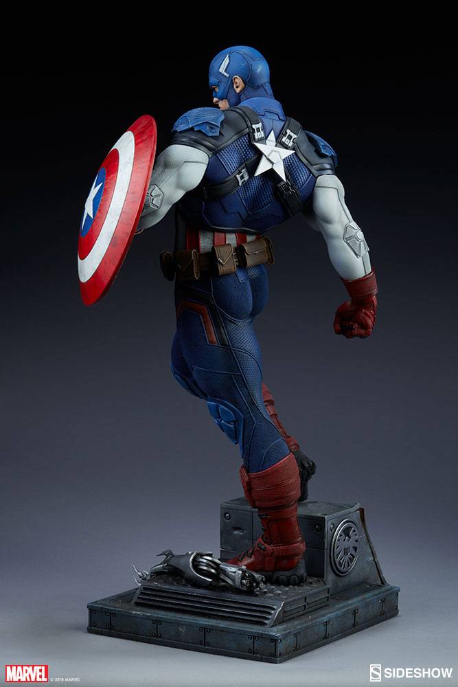 Marvel Comics Premium Format Figure Captain America 53 cm