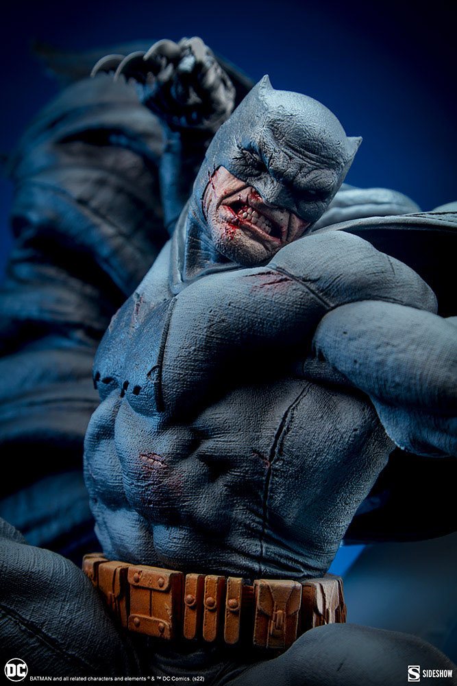 DC Comics Premium Format Statue Batman: The Dark Knight Returns 80 cm