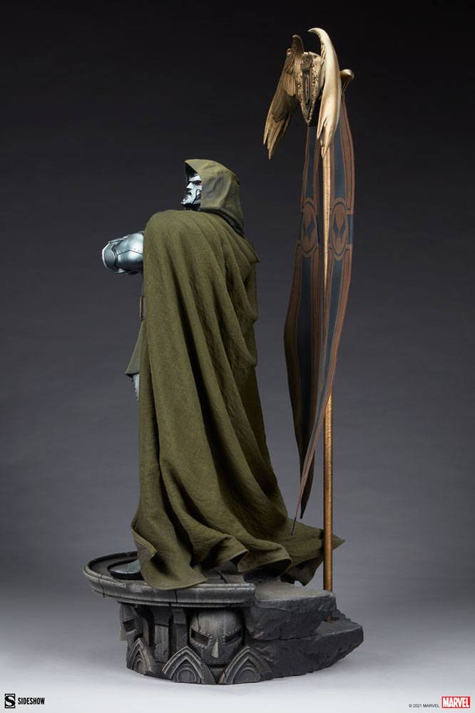 Marvel Maquette Doctor Doom 69 cm