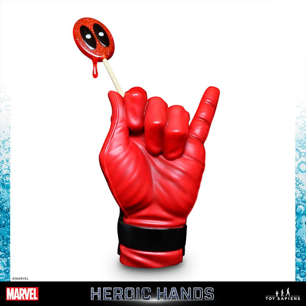 Marvel Heroic Hands Life-Size Statue #3A Deadpool 25 cm