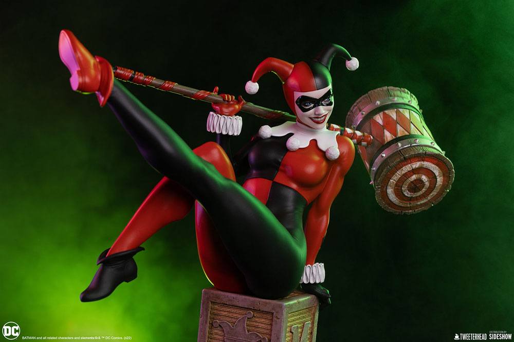 DC Comics Maquette 1/4 Harley Quinn 58 cm