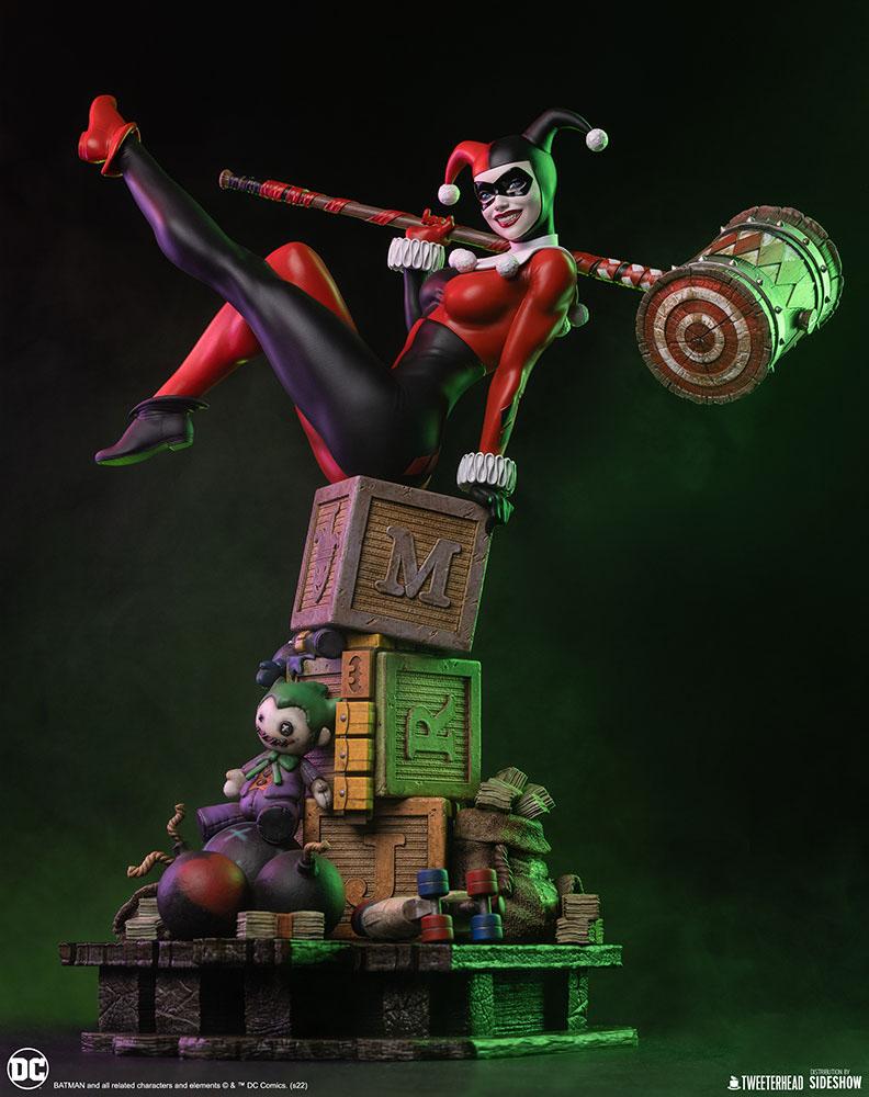 DC Comics Maquette 1/4 Harley Quinn 58 cm