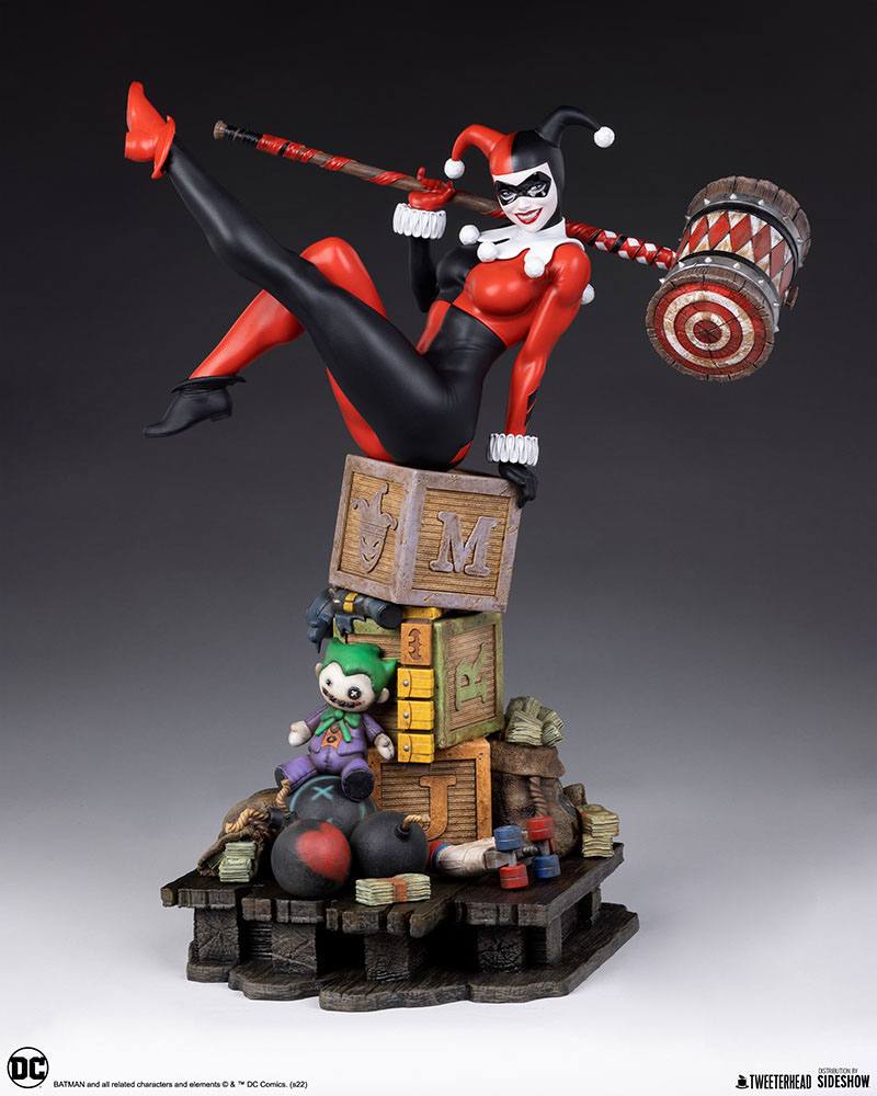 DC Comics Maquette 1/4 Harley Quinn 58 cm
