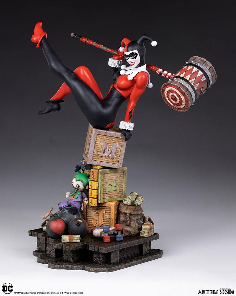 DC Comics Maquette 1/4 Harley Quinn 58 cm