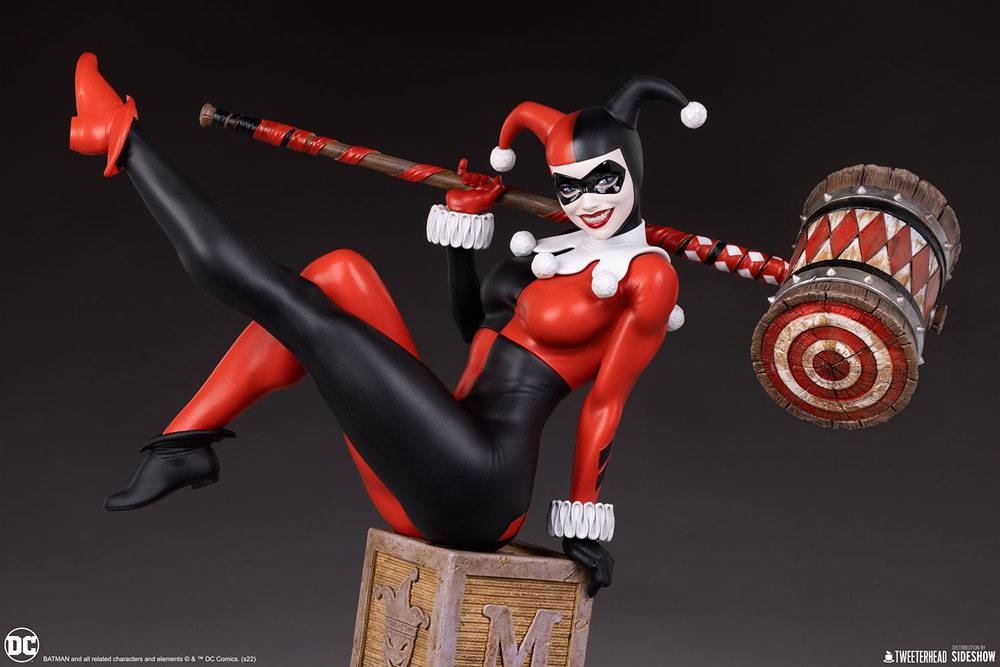 DC Comics Maquette 1/4 Harley Quinn 58 cm