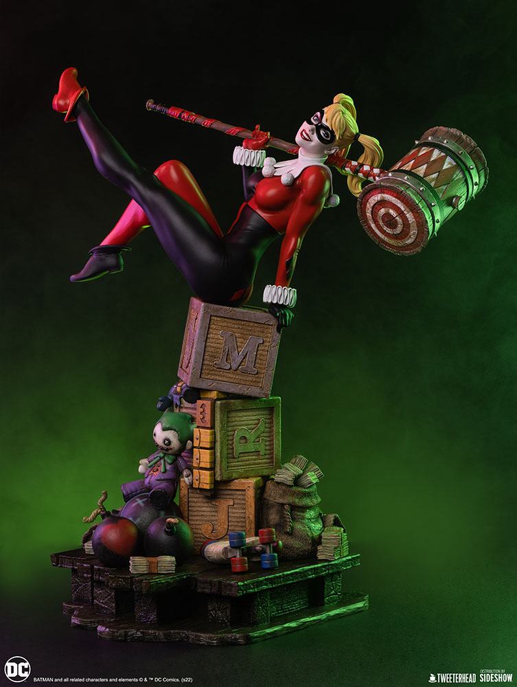 DC Comics Maquette 1/4 Harley Quinn 58 cm