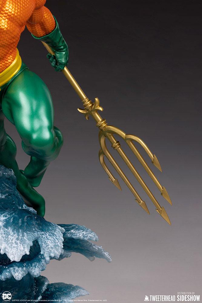 DC Comics Maquette 1/6 Aquaman 51 cm